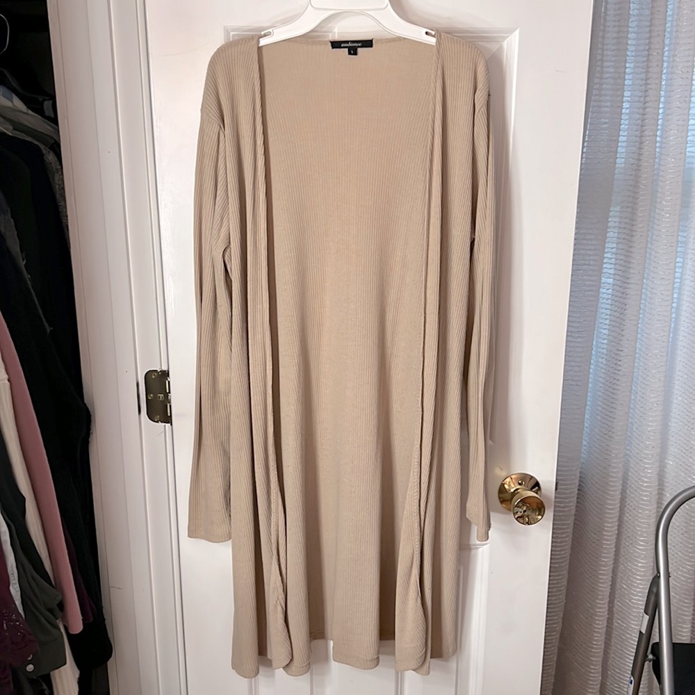 Long beige ribbed cardigan